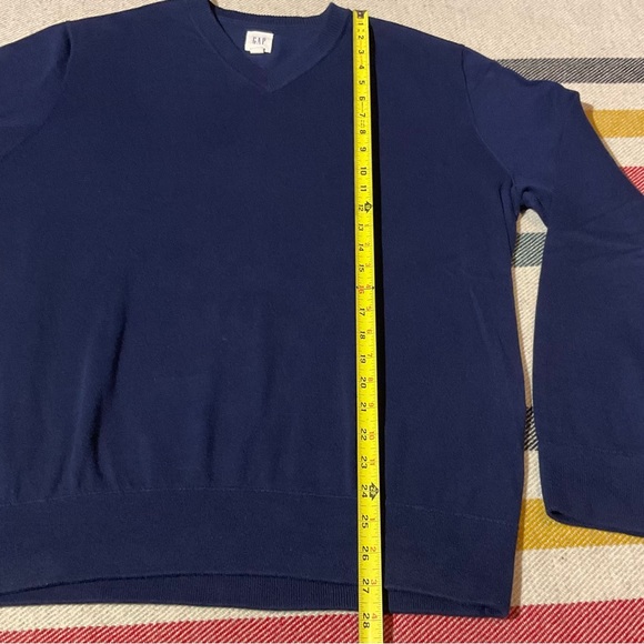 Gap Navy V neck 100% Cotton Sweater size Large - Picture 9 of 10